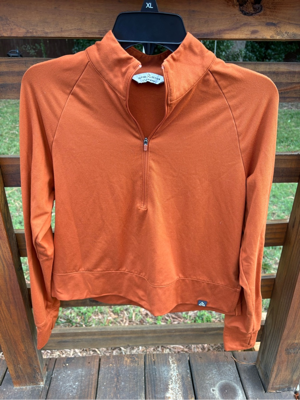 Alpine Design Women’s outdoor Rust Quarter Zip activewear Pullover Small jacket